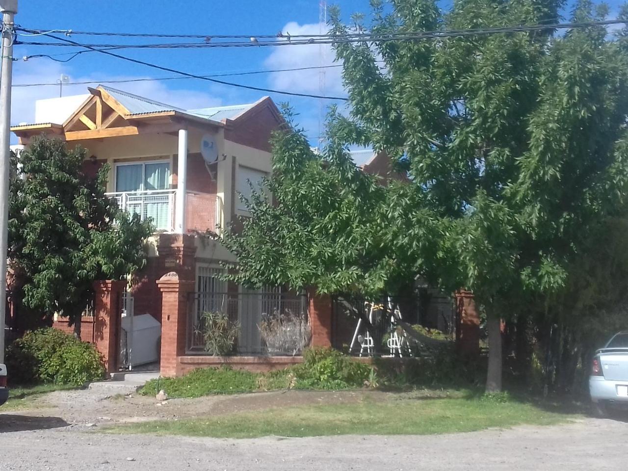 Casa De Franchesca Hostel Trelew Εξωτερικό φωτογραφία