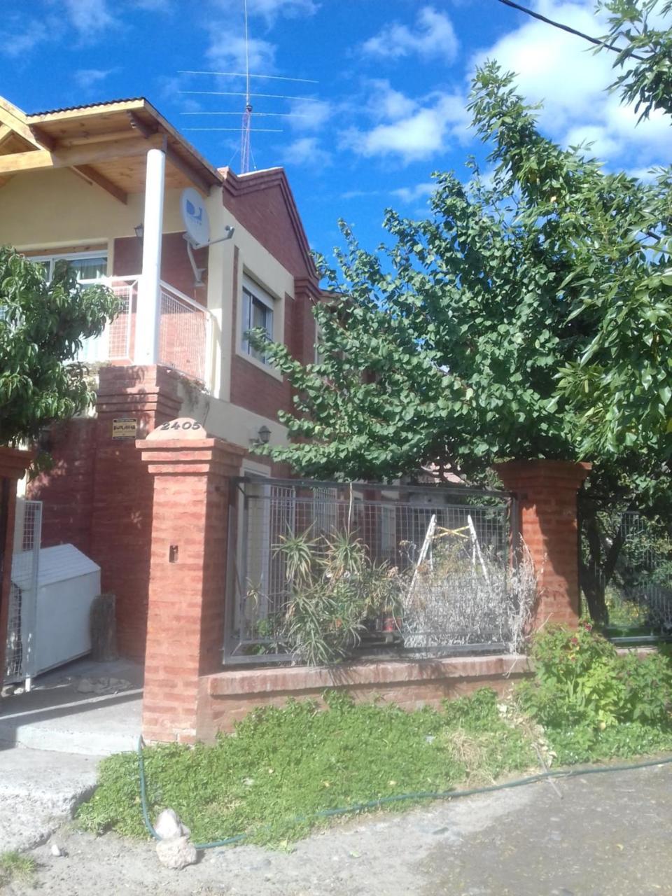 Casa De Franchesca Hostel Trelew Εξωτερικό φωτογραφία